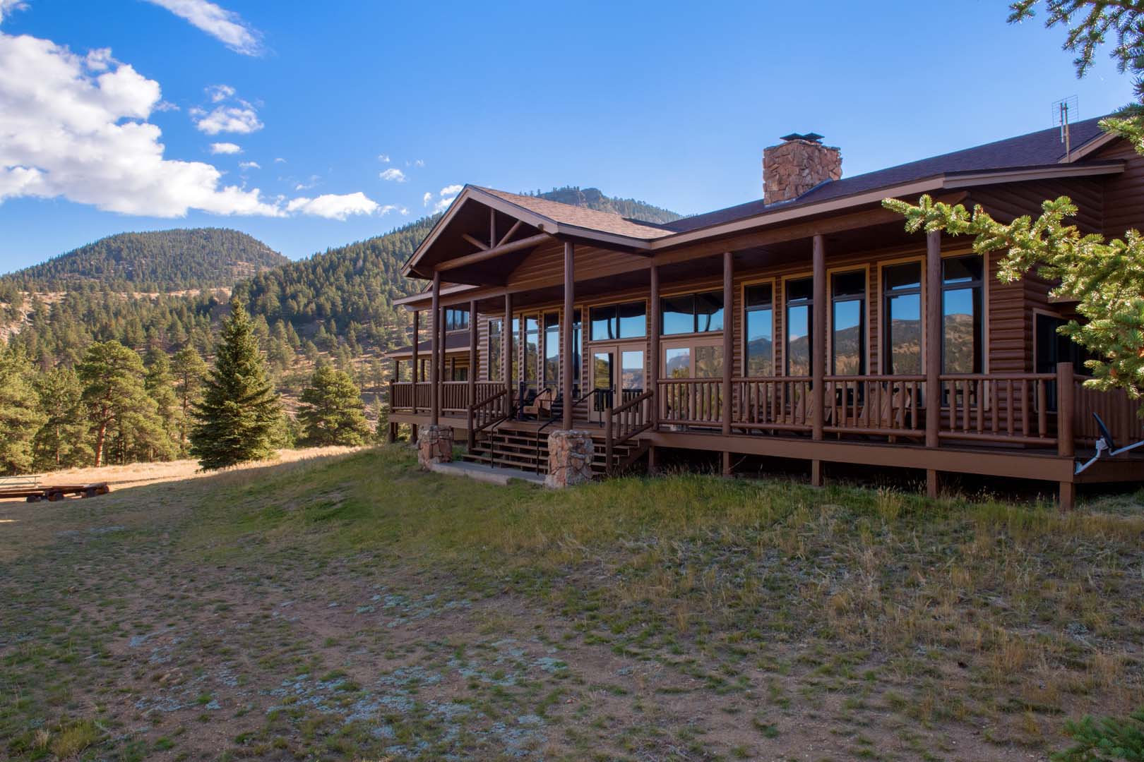 Meeting room cabin with mountains in background