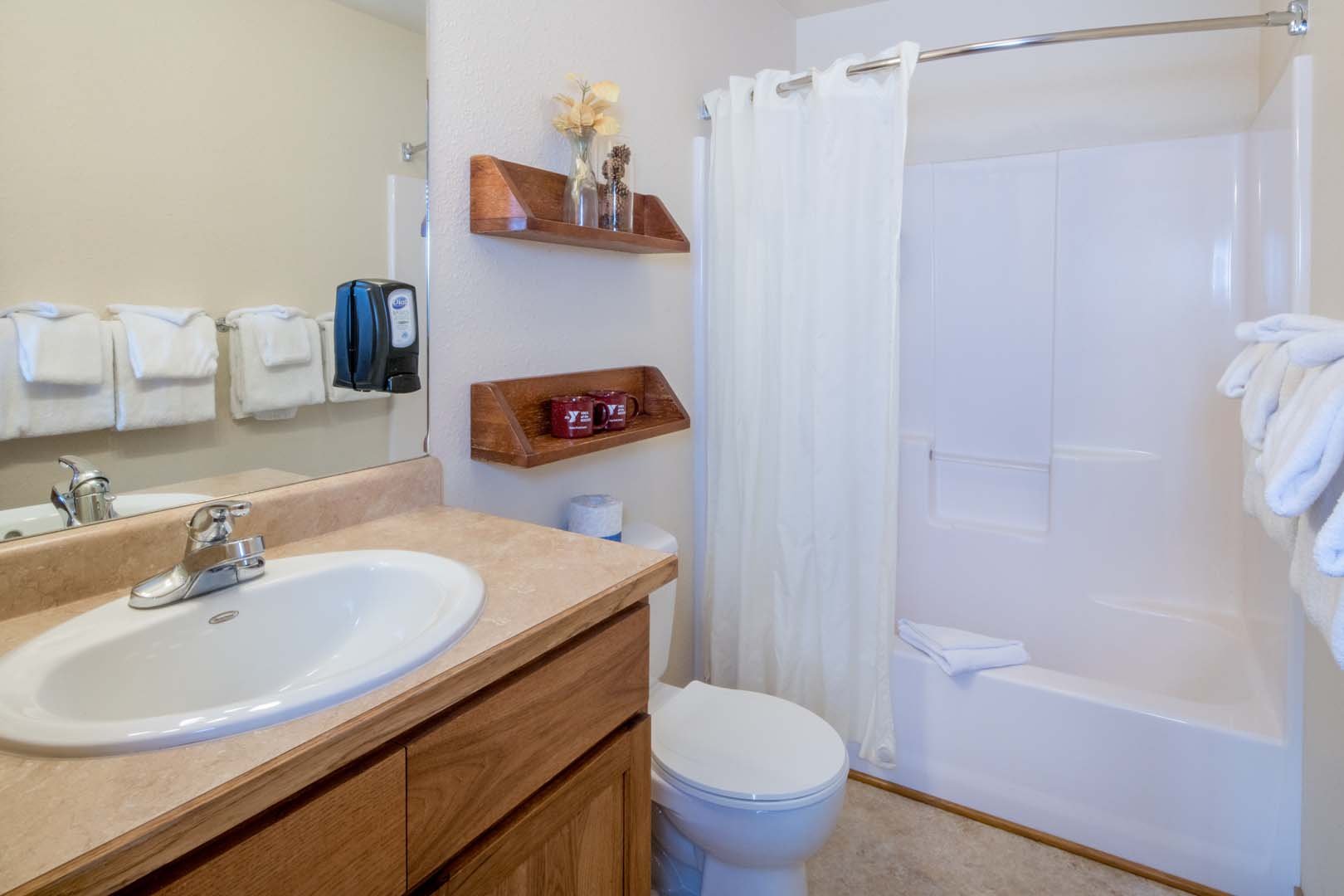 Bathroom with shower, toilet and skink