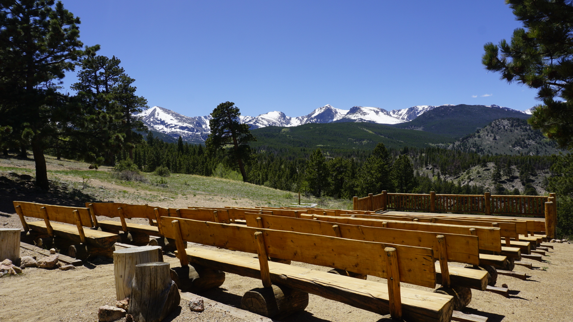 rustic outdoor wedding seating